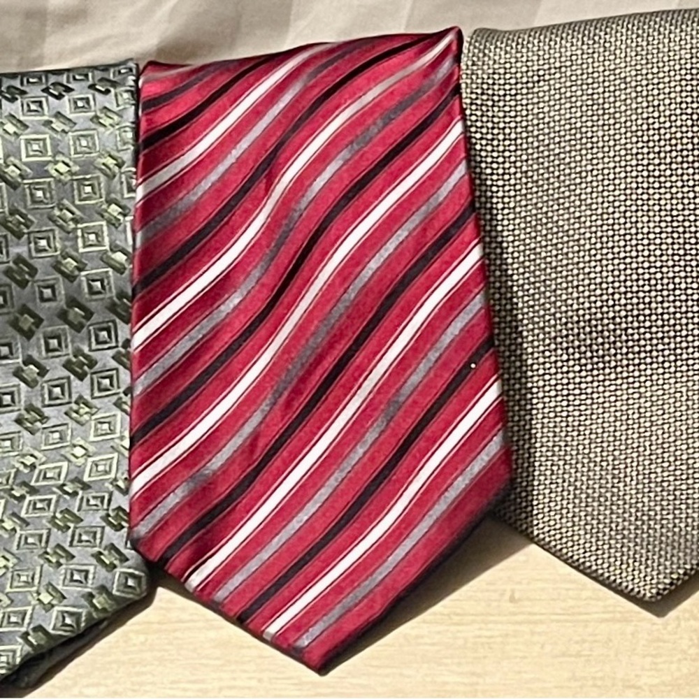 Geoffrey Beene Red and Black Striped Tie